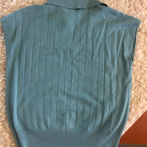 Aqua Blue Ribbed Sleeveless Polo Vest - Picture 3 of 3
